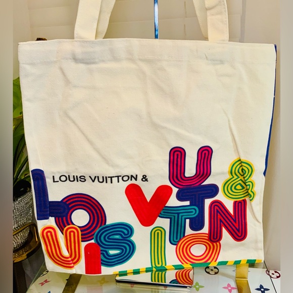 LOUIS VUITTON Linen Exhibition Tote - 2022 Shenzhen Exhibit - Picture 6 of 8
